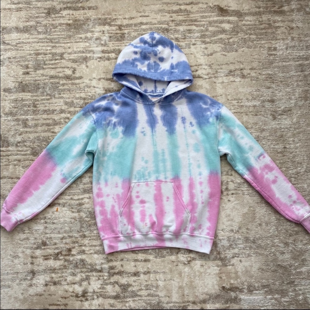 NWT GUESS TIE DYE HOODIE medium
